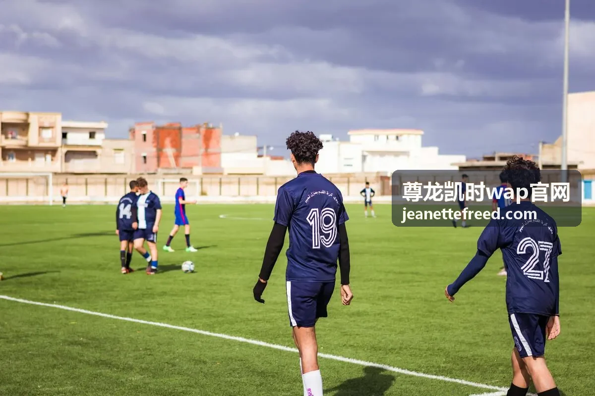 尊龙凯时wap官网专题片单精选：四季风物观察笔记专题封面